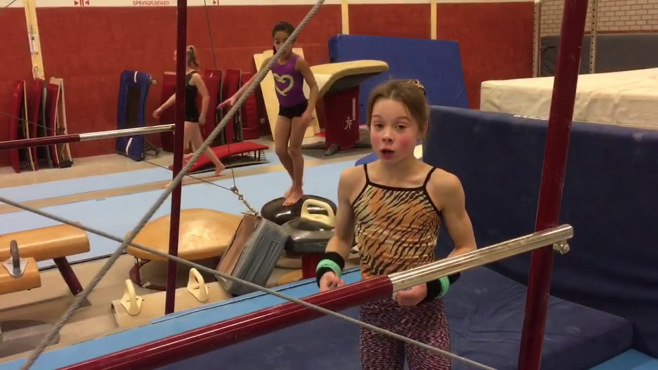 Training on bars - Bato Haarlem Gymnastics