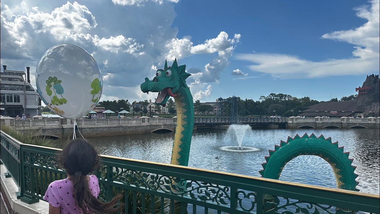 Live at Disney Springs! 🌴#disneyworld #livestream #floridavacation 