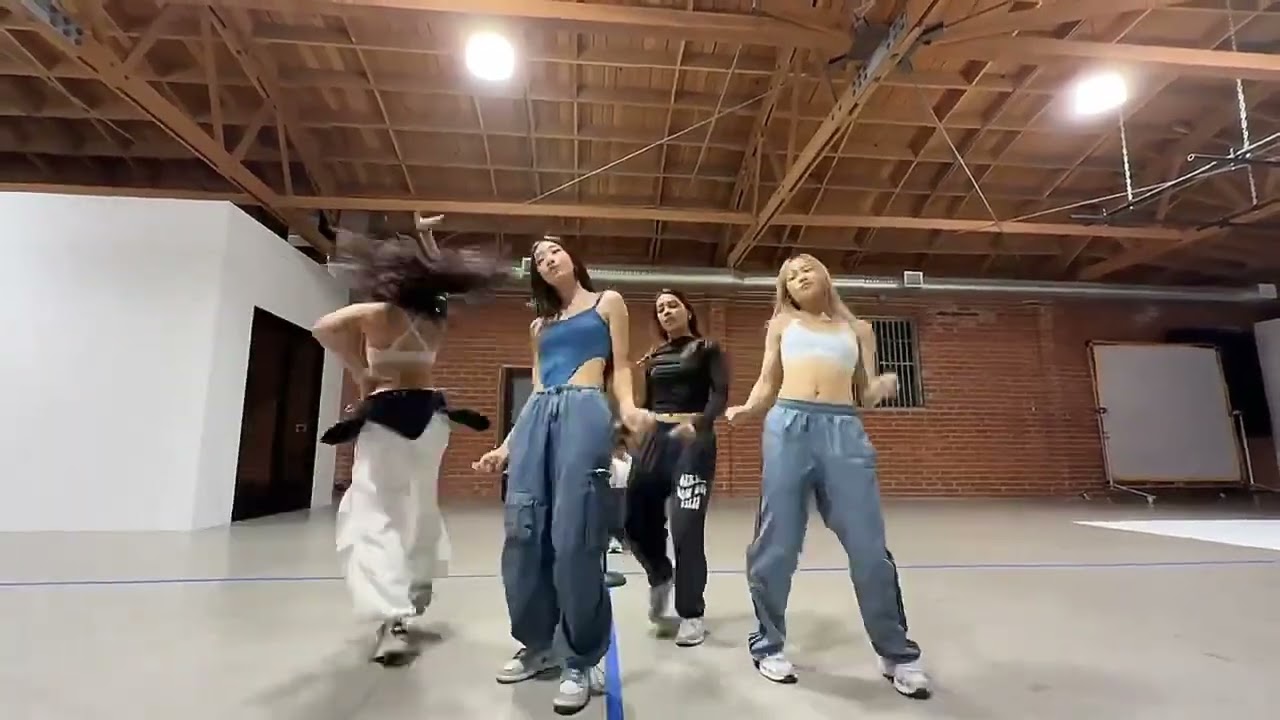 no na's unreleased song 'Back Off' dance practice snippet