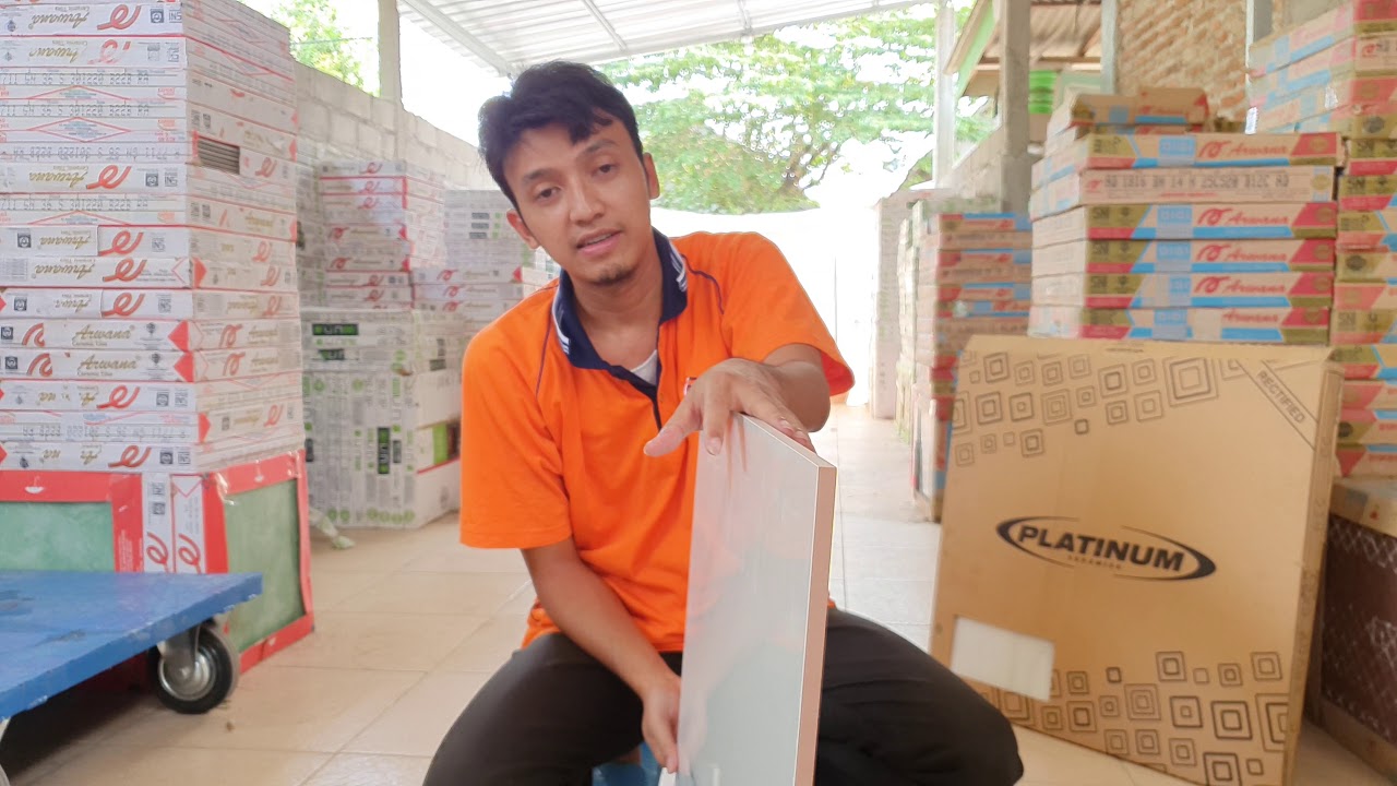 Review Unboxing Keramik Cutting 60x60 Semi Granit Platinum Savoy Grey Surabaya Pare Kediri Part 1