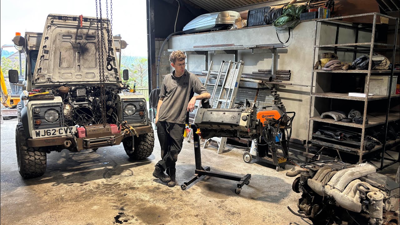 MR HEWES 300HP Land Rover BUILD begins in near DISASTER!