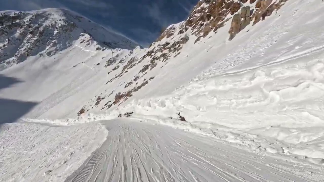 Snowbird Ski Resort: A Windy Day  in Mineral Basin