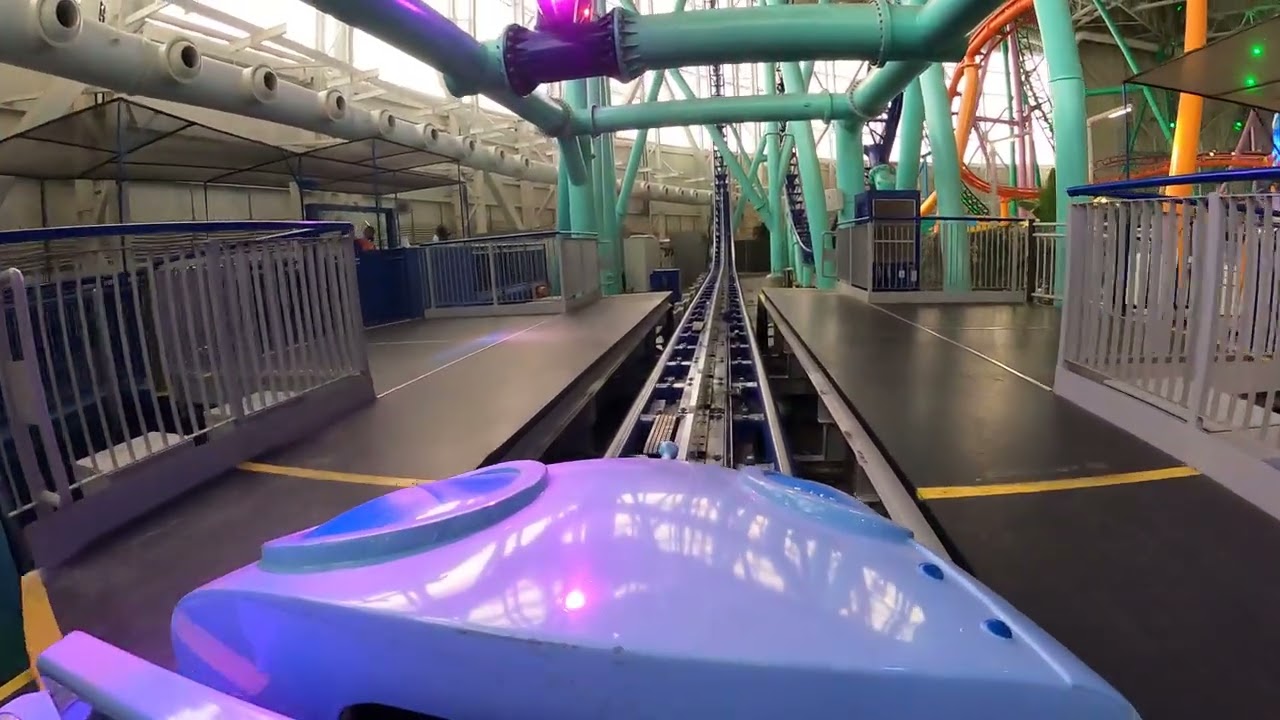 Sandy's Blasting Bronco front row POV at Nickelodeon Universe in American Dream
