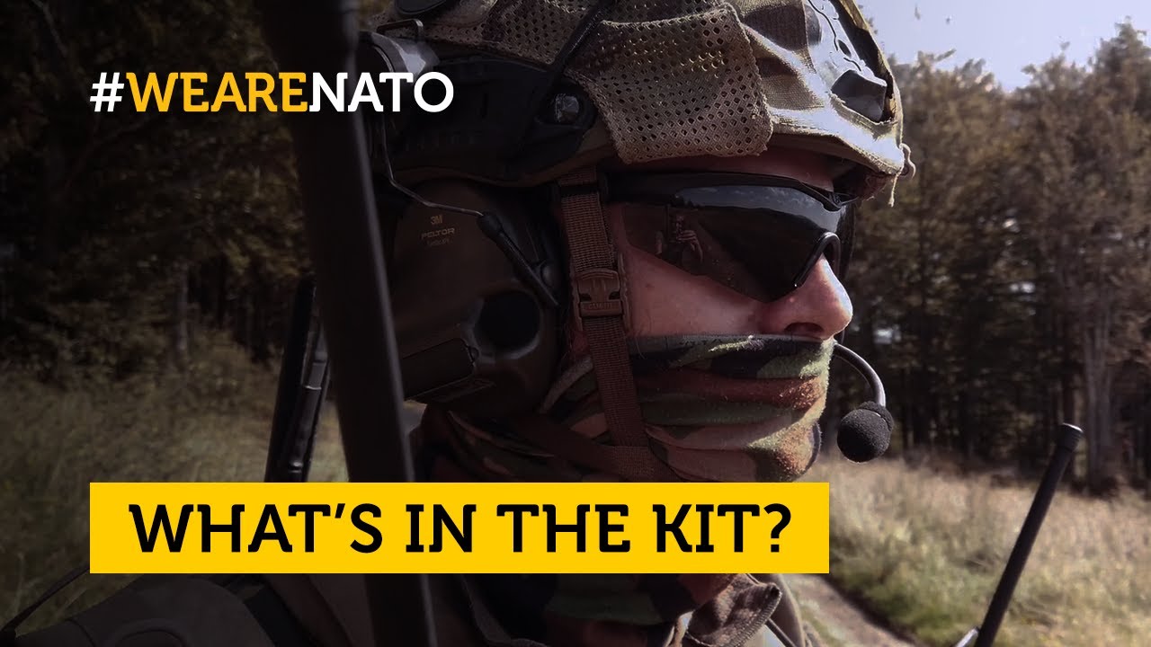 What's in the kit of a 🇨🇿 Czech JTAC (Joint Terminal Attack Controller)?