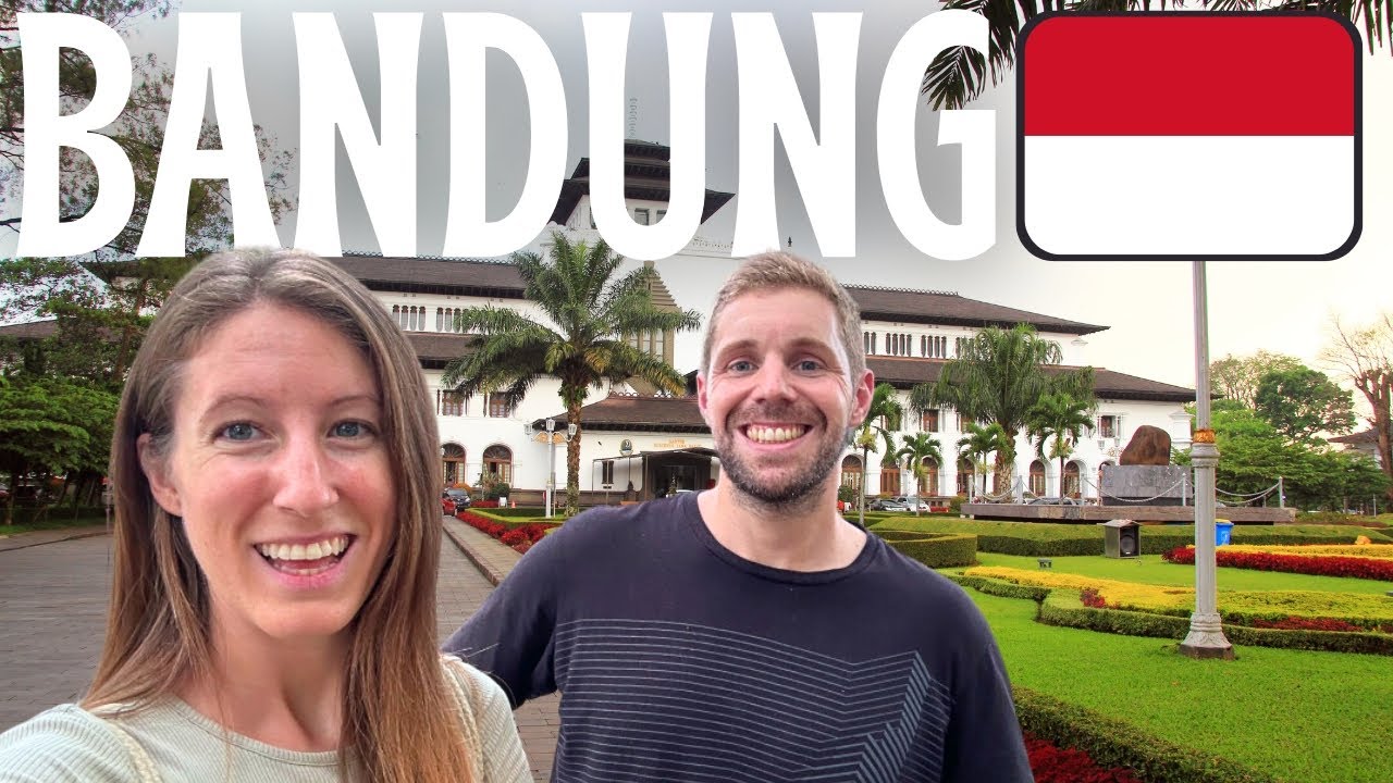 First Impressions of BANDUNG 🇮🇩 INDONESIA Travel Vlog-Cihampelas Citywalk, Braga Street, Gedung Sate