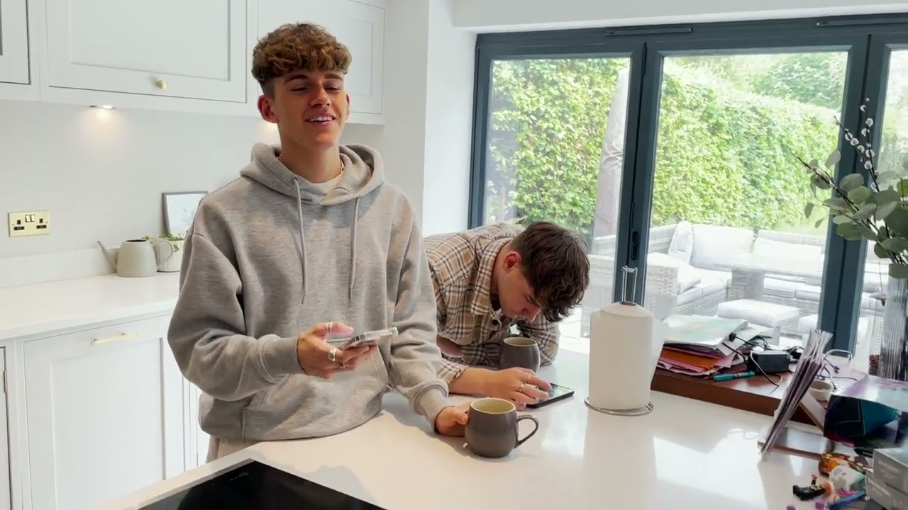 THE HOUSE VIEWING | Part 1