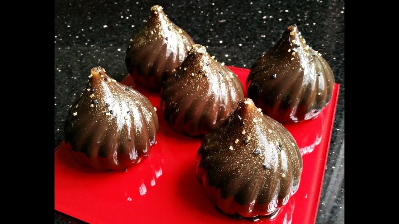 Russian tale entremets - little mousse cakes
