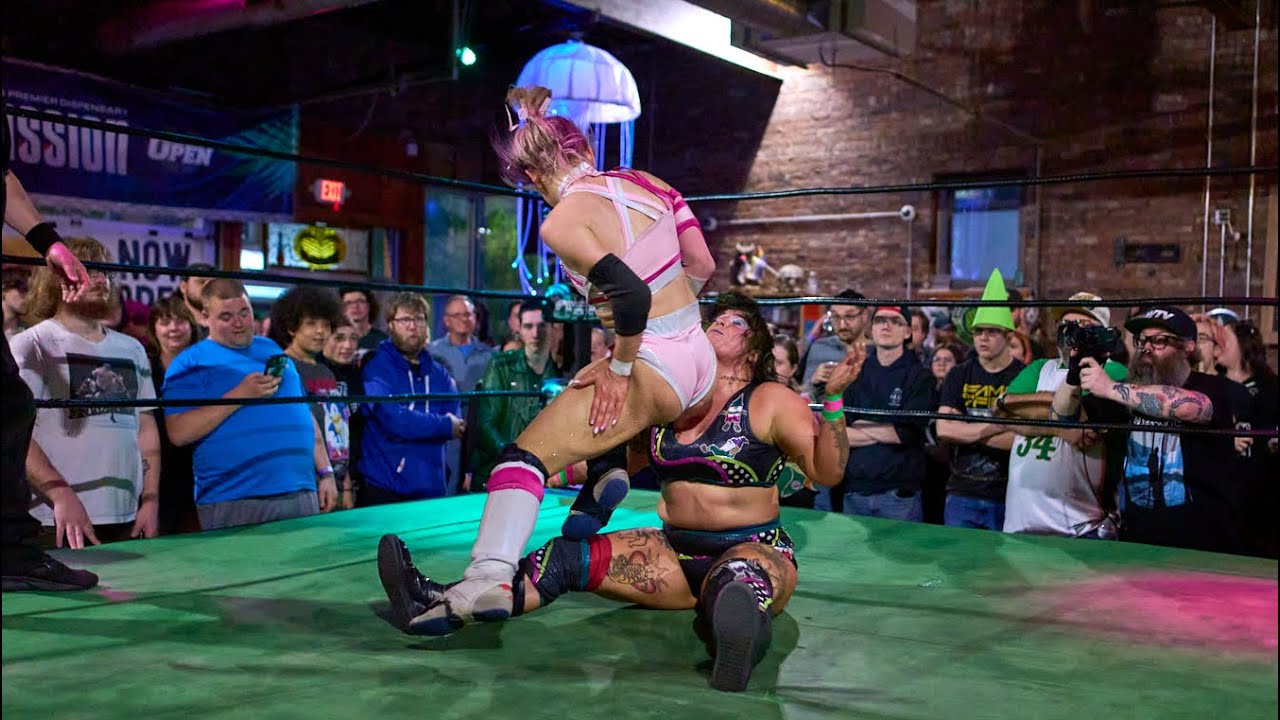 [FULL MATCH] “The PPD” Kylie Alexa VS “The Gnomie” Gabby Forza