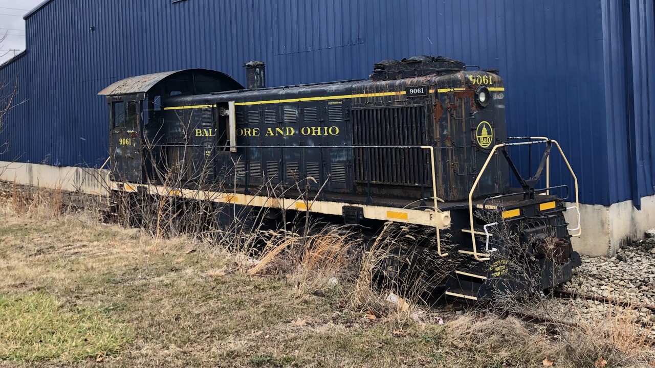 Exploring the INACTIVE Uniontown Railroad Tracks