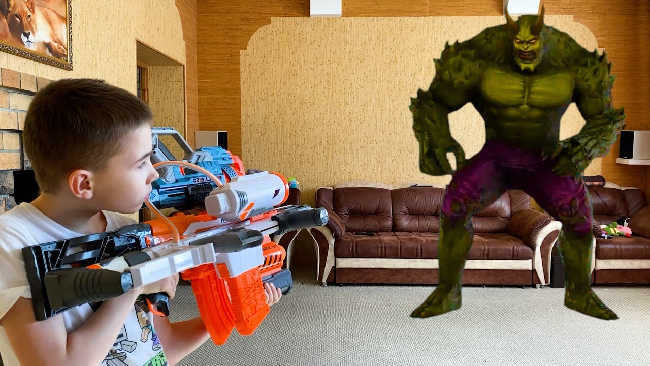 Nerf war  Giant  Blaster Nerf vs Goblin Monster Огромный Бластер нерф против Гоблина