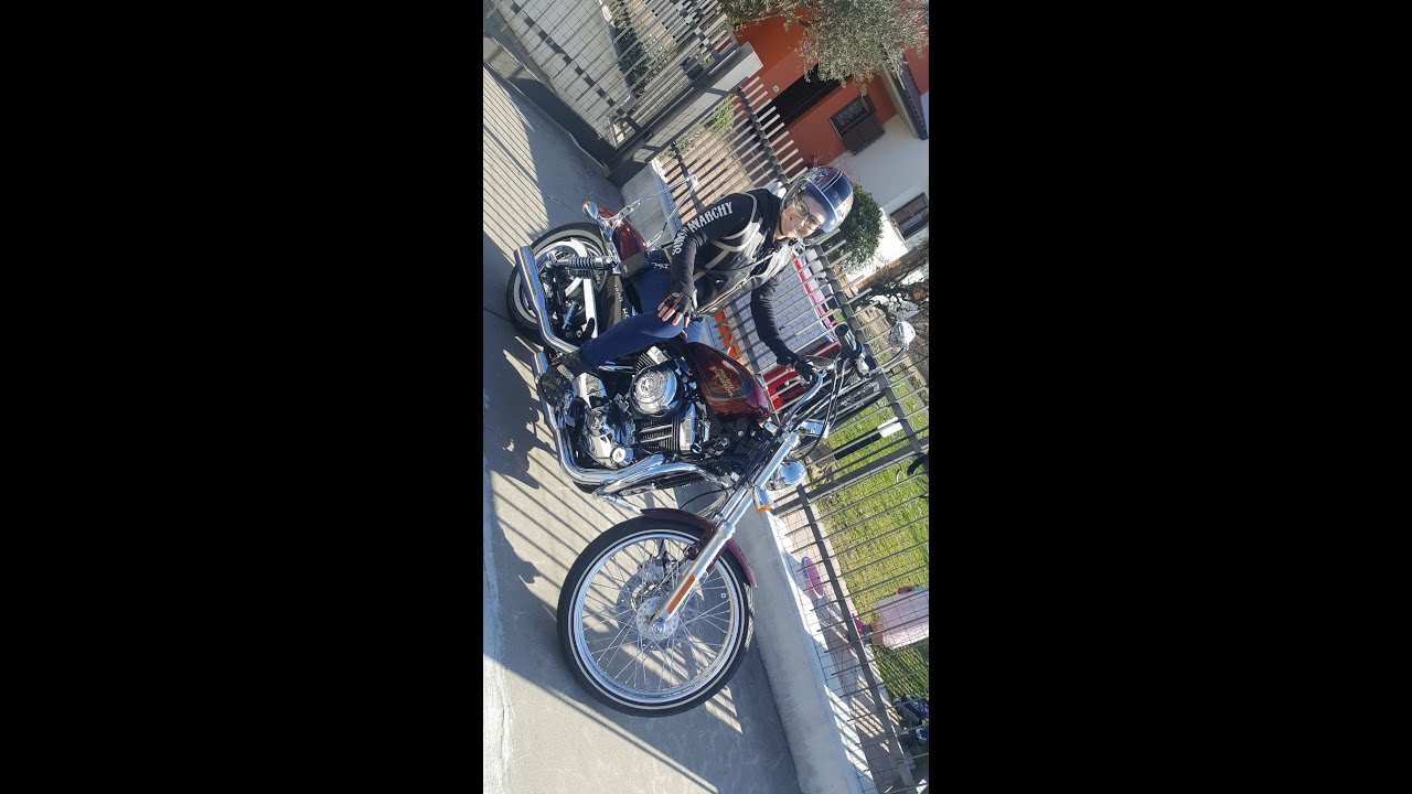 Harley Davidson Sportster 1200 seventy two