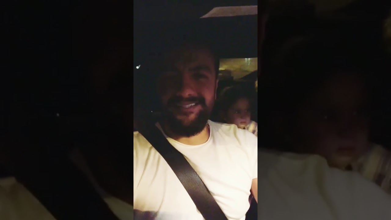 معتصم النهار مع زوجته لين برنجكجي و ابنته ساندرا و طلال مارديني يغنون رفقاتي اخواتي بالسيارة