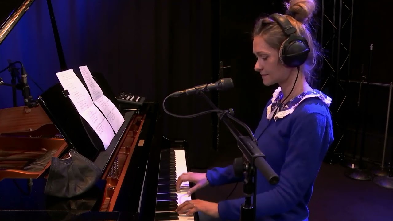 Etablissement d'hébergement pour personnes âgées dépendantes - La chanson de GiedRé