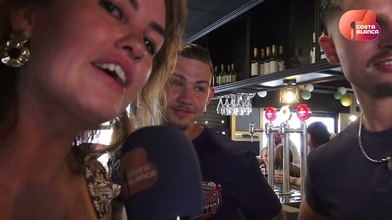 D, n Borrel een nieuwe kroeg in La Marina