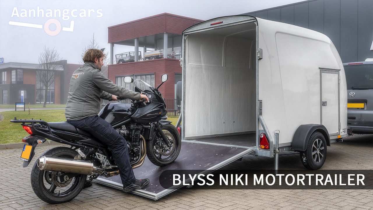 Gesloten motortrailer Blyss NIKI bij Aanhangcars