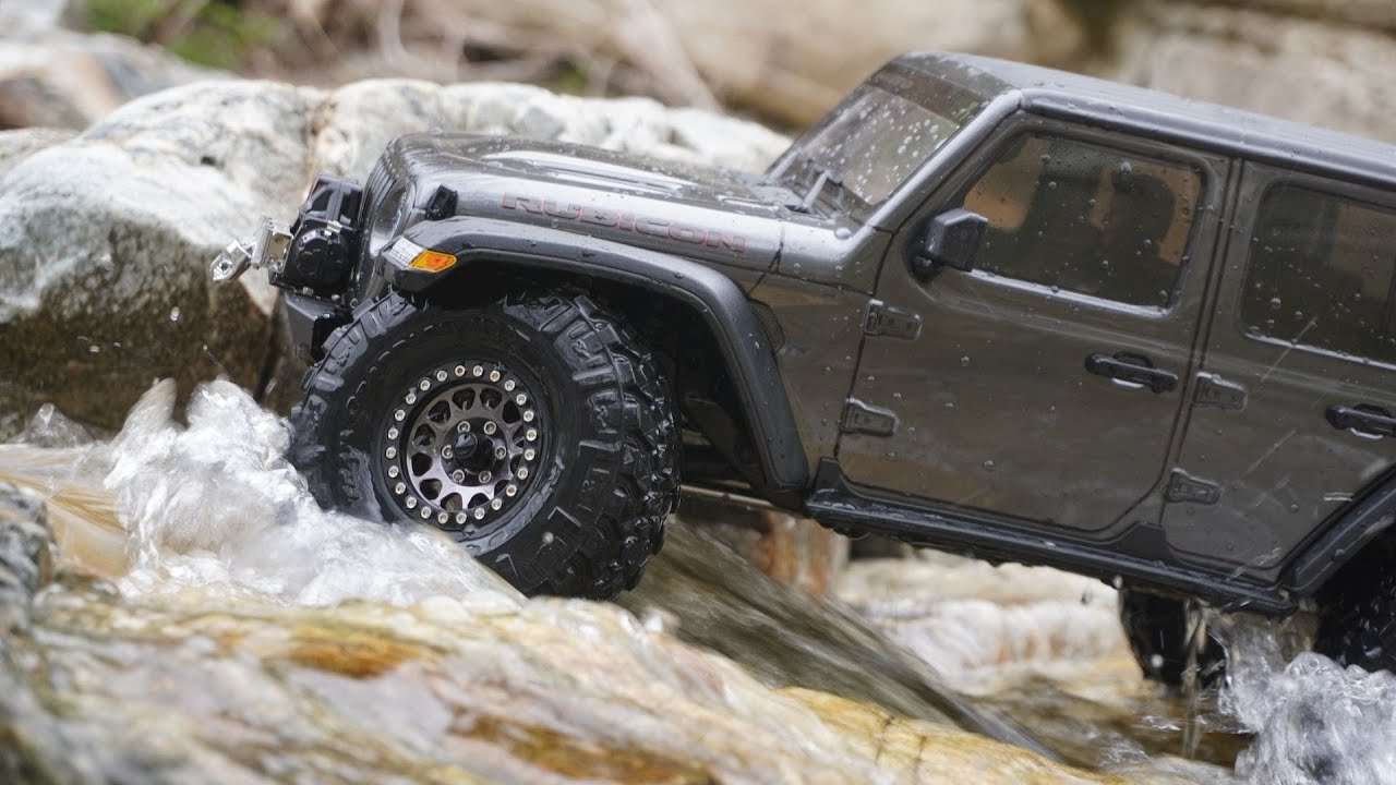 1/10 Scale SCX10-III Jeep Rubicon JL #9 | Steep rock trail | Slow motion