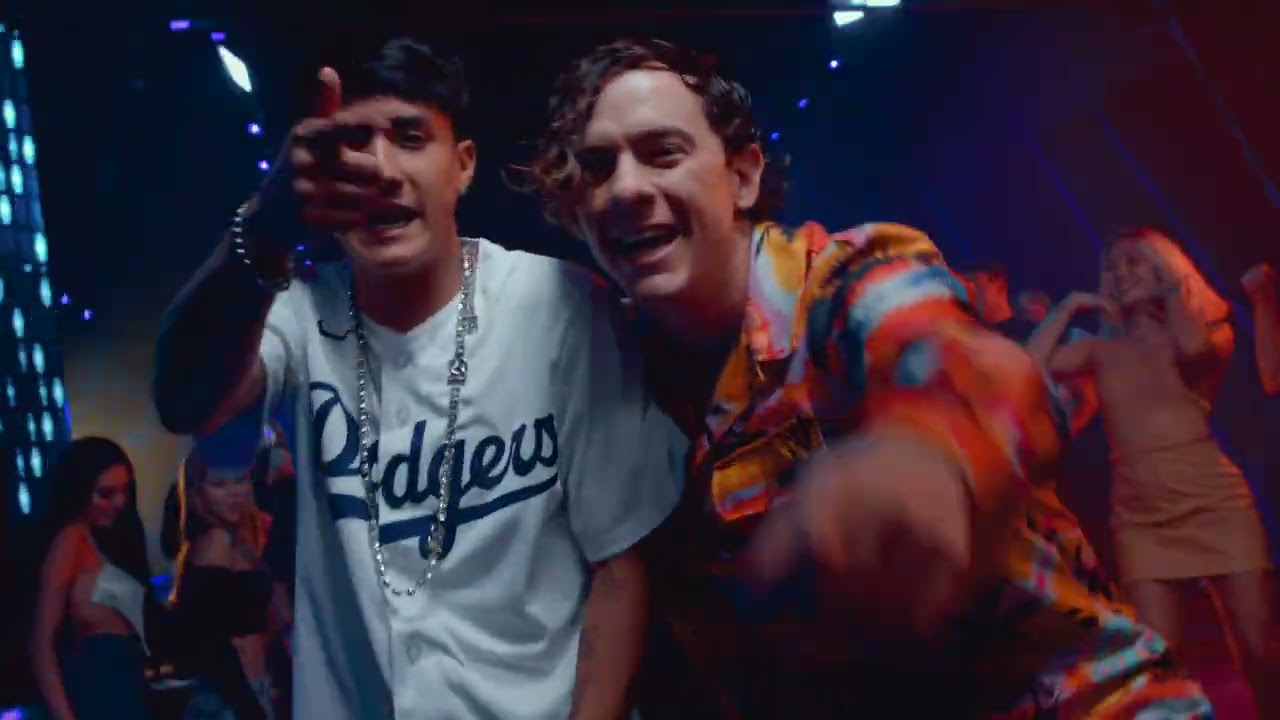 Guaynaa feat. YngLvcas - 3PLE X (Video Oficial)