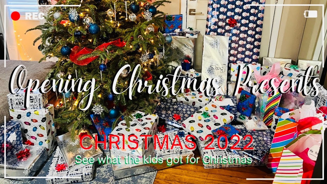 ***NEW*** Opening Christmas Presents 2022 | Christmas Day | What I Got For Christmas