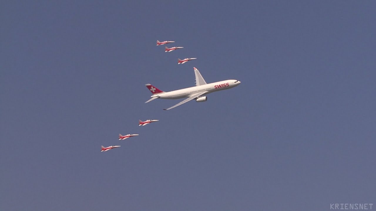 Air 14 - Swiss A-330 & Patrouille Suisse