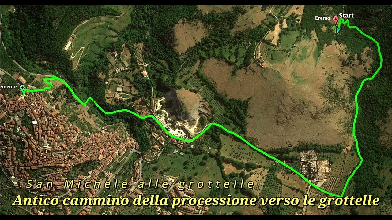 Padula - L'antico percorso  verso l'eremo di S. Michele Alle Grottelle.