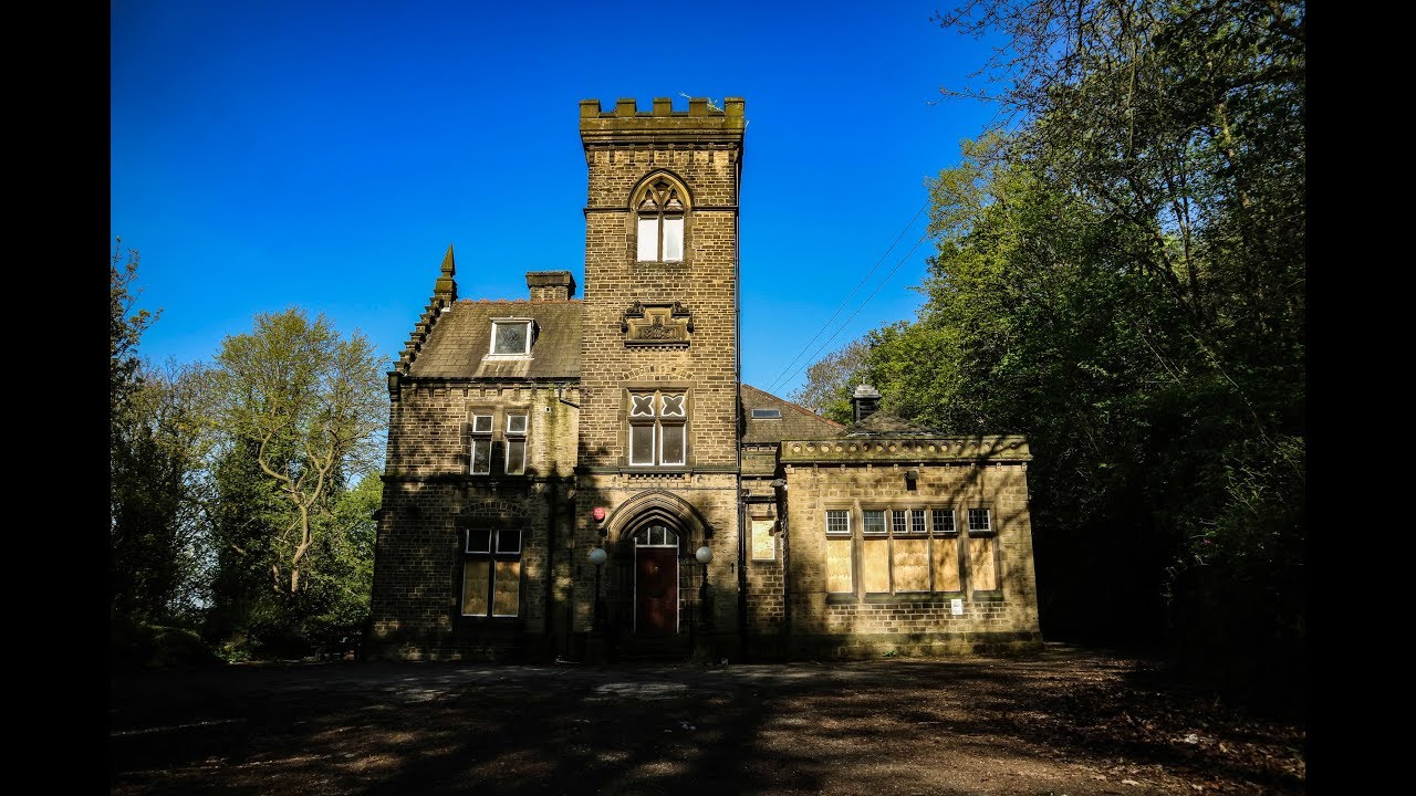 Abandoned Turreted Hotel with Huge Pool Table - Urbex Lost Places UK