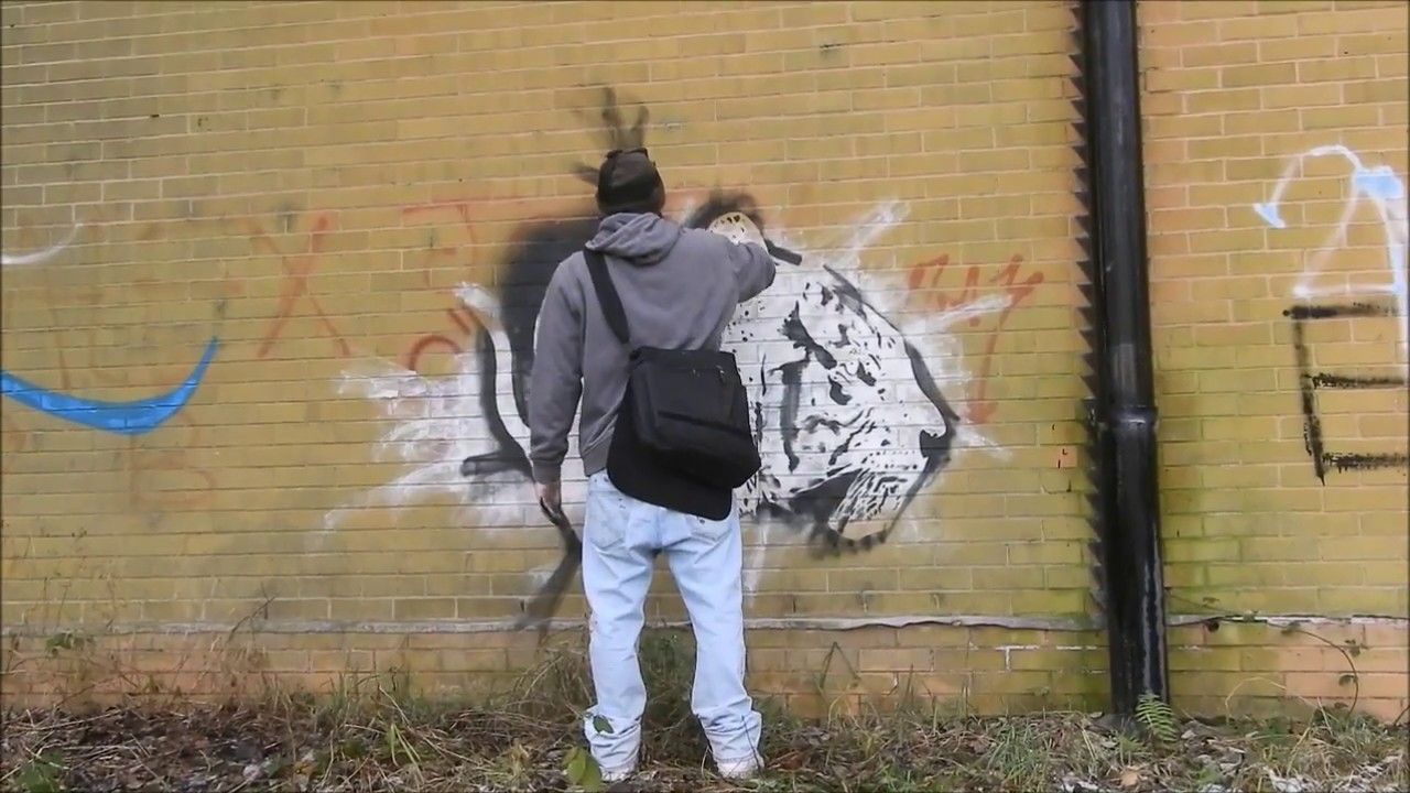 Ders Tiger Graffiti Stencil