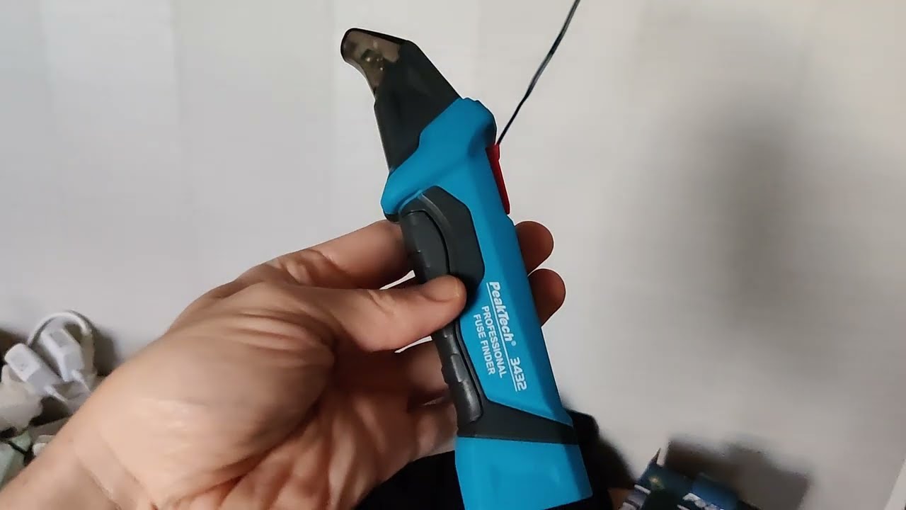 Test of PeakTech 3432 fuse finder