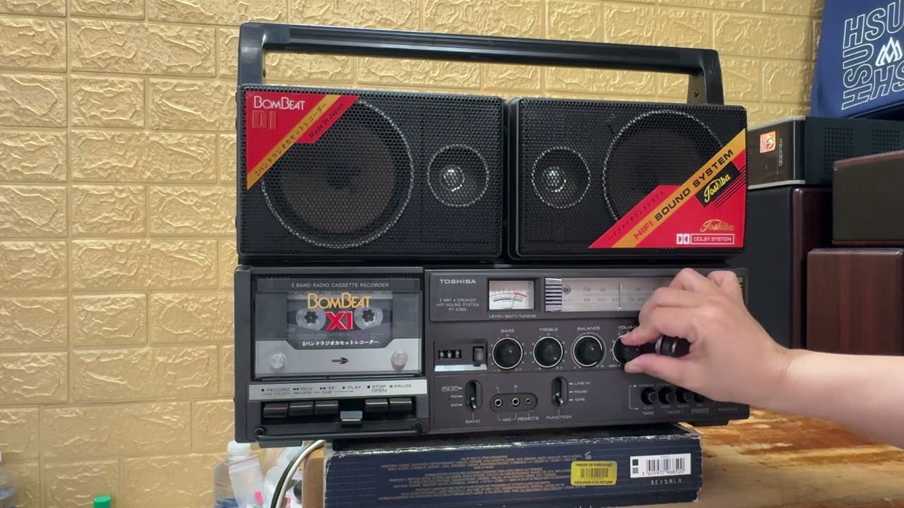 Toshiba RT -8700S hàng Châu Âu-số sơ ri 550215-liên hệ Thuỳ Audio Sài Gòn 0945019268.