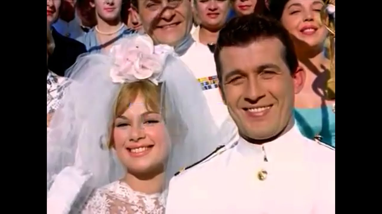 Η Αλίκη Στο Ναυτικό (απόσπασμα)_Ο μπαμπάς (Λ. Κων/τάρας)_Τό΄πε  και τό΄κανε -Ποιο?_Τους κρέμασε!