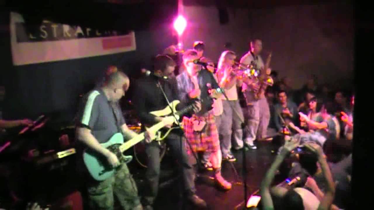 Mr. Review - One Way Ticket @ Estraperlo (Badalona), 26/11/11