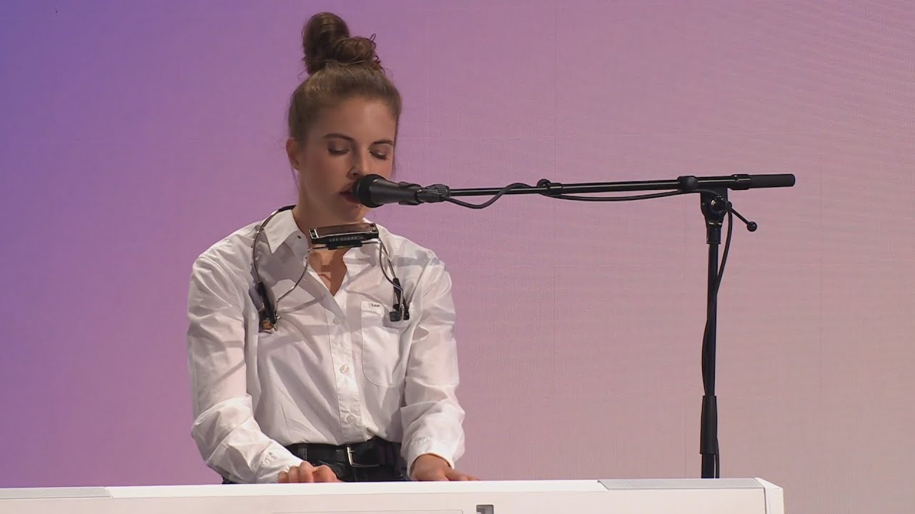 Emmy d'Arc - Back To You | De zevende dag