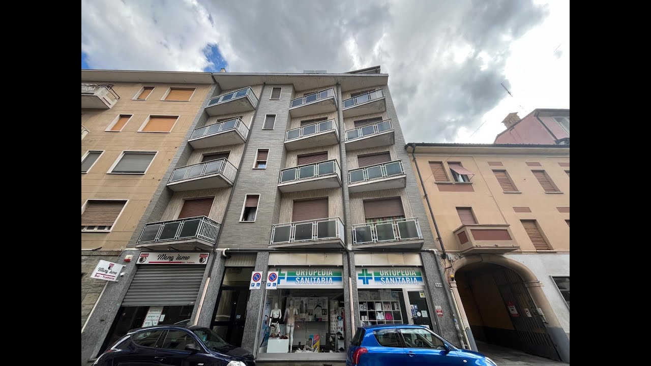 Attico Panoramico Ristrutturato in Centro a Voghera