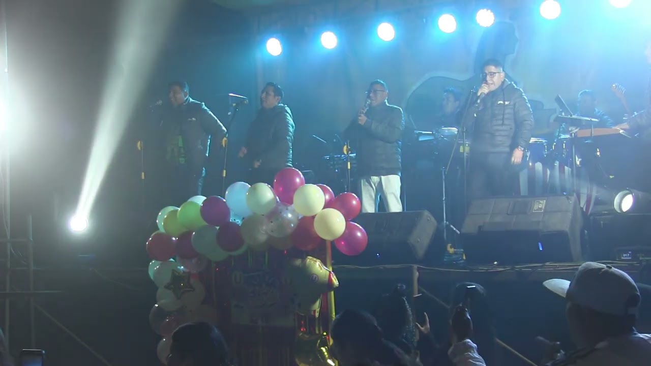 HUELLA DE LAGRIMAS ▶EL GATO FELIX NAVARRO Y SOMBRA AZUL▶  FELIZ CUMPLEANOS GRIMALDO (SAB 24/08/2024)