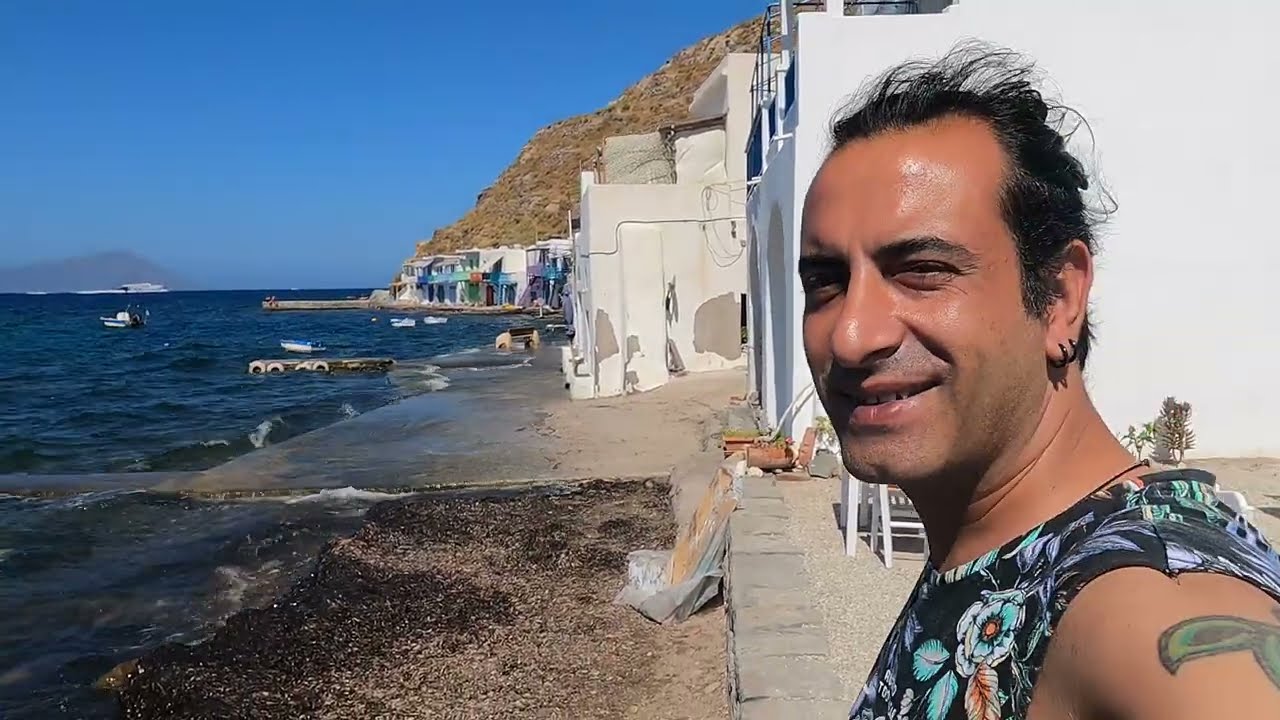 Hayatımda Böyle Yerde Kalmadım (Klima - Milos) 🇬🇷