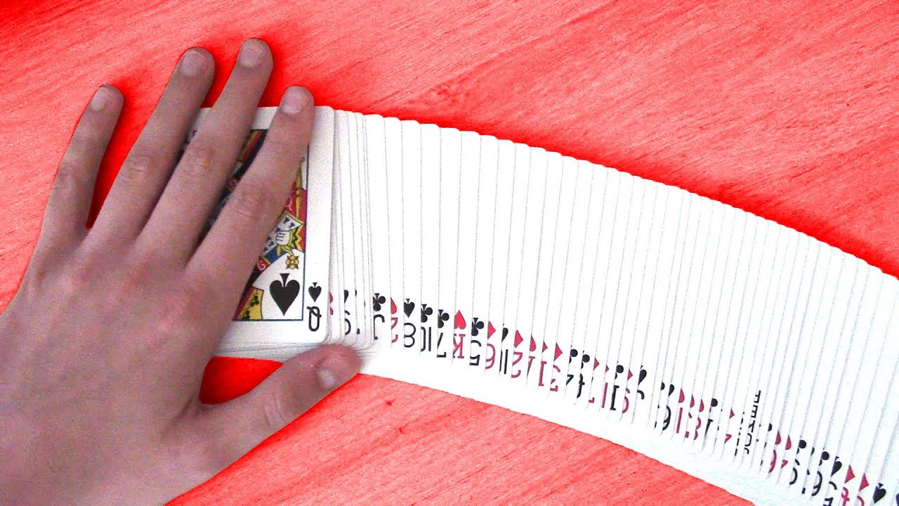 Tour de magie de cartes avec explication