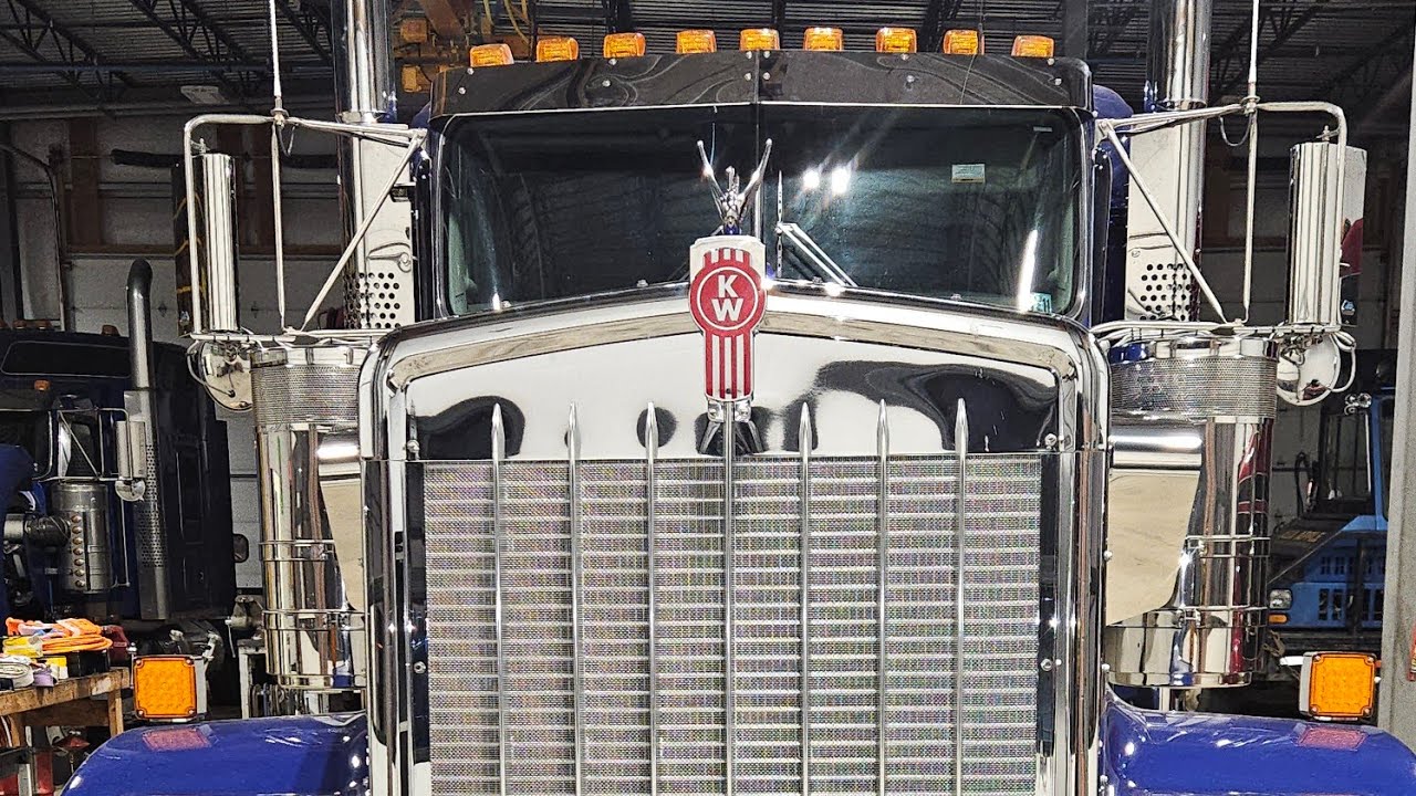 First look New 2026 Kenworth W9 600 HP. #Kenworth #shortvideo #automobile 