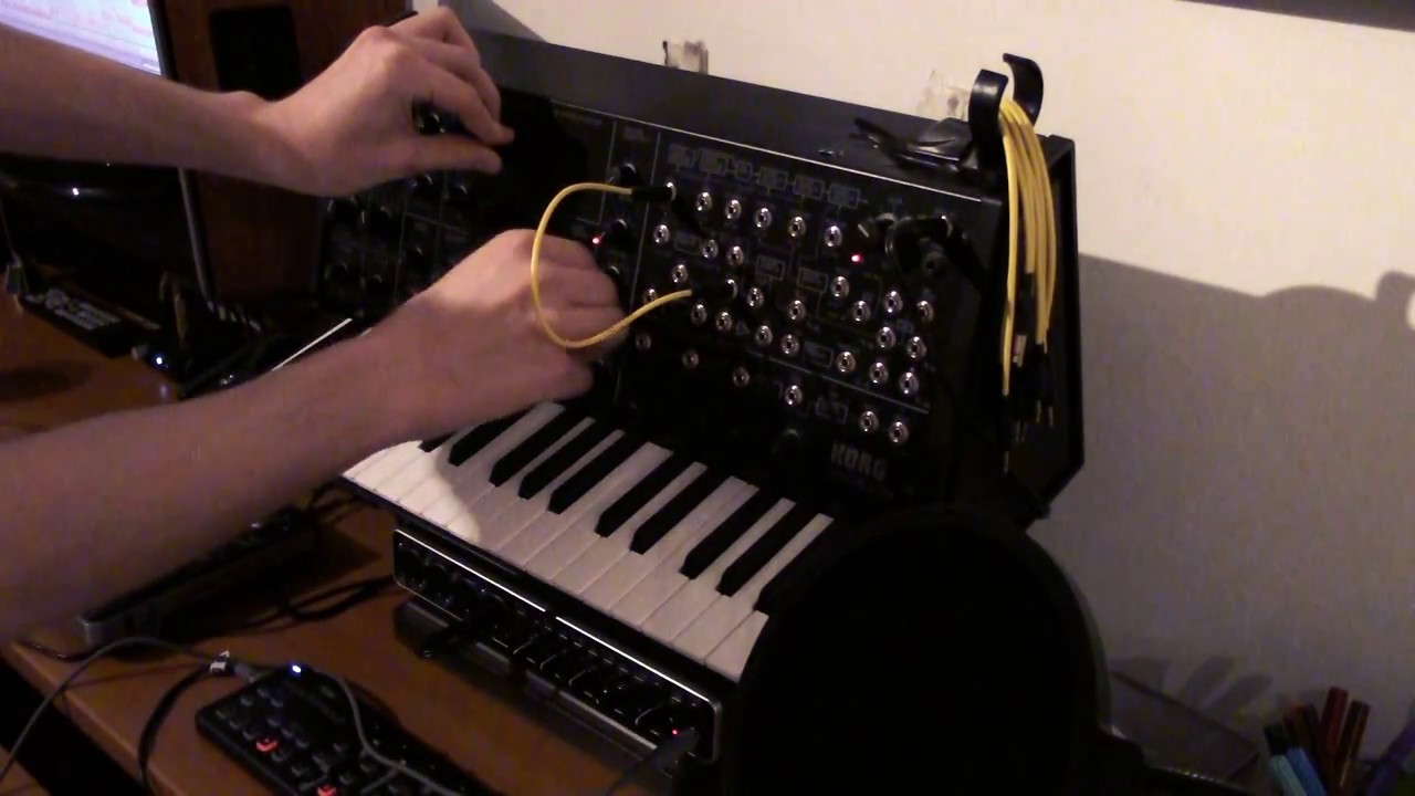 Behringer UMC404 + Korg MS20 Mini Test