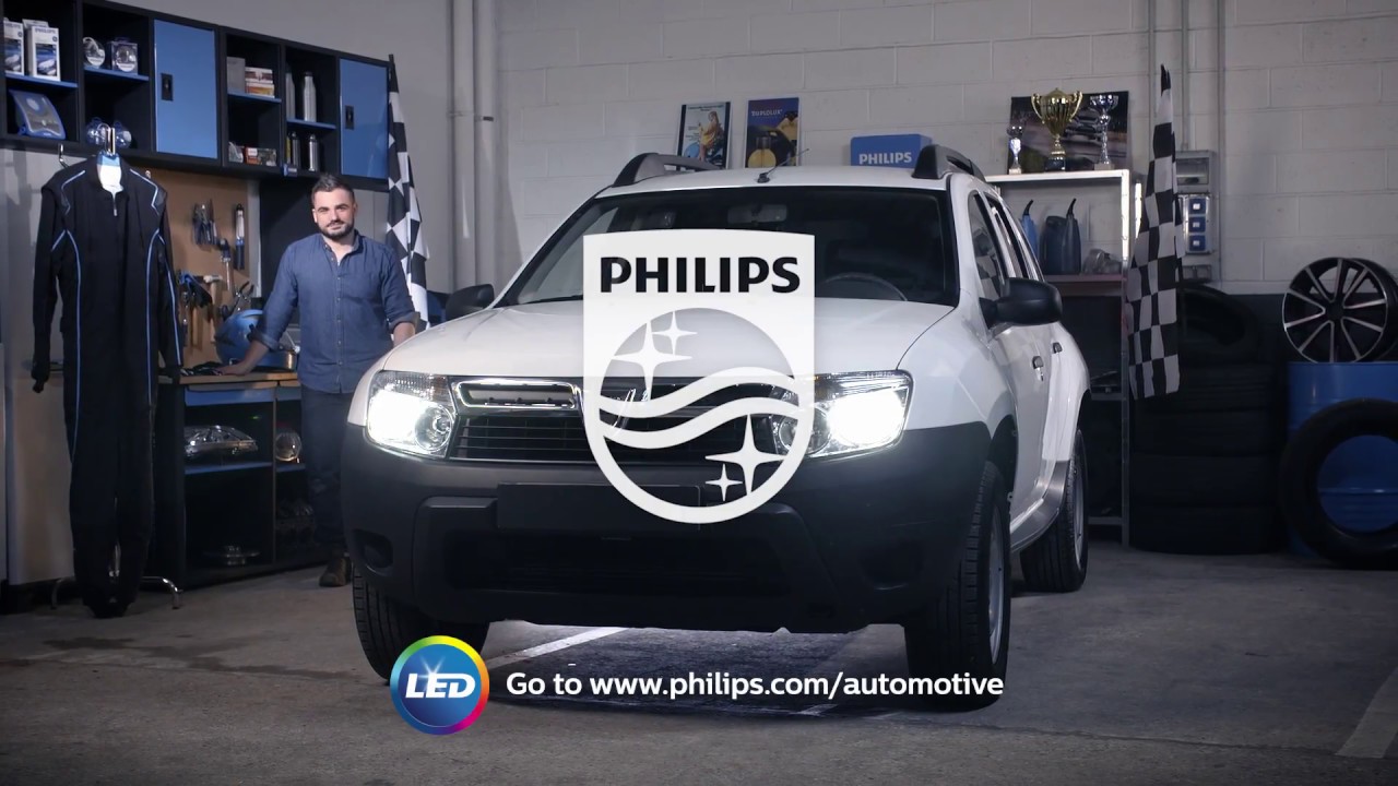 How to replace Dacia Duster headlight bulbs