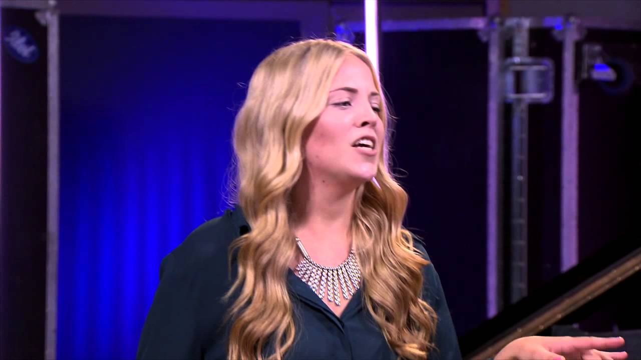 Malin Eriksson sjunger Feeling Good inf&ouml;r Idol-juryn - Idol Sverige (TV4)