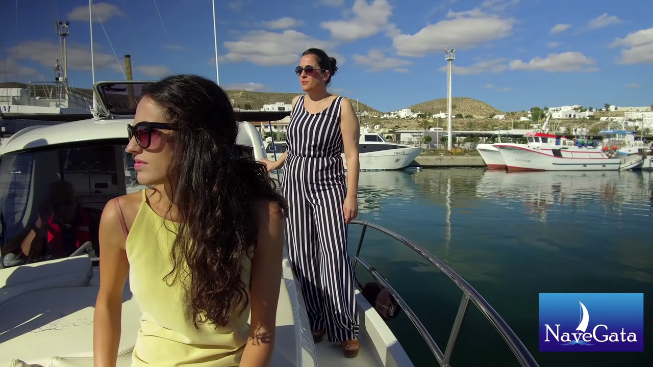 EN BARCO POR EL CABO DE GATA. VISITA WWW.NAVEGATA.COM