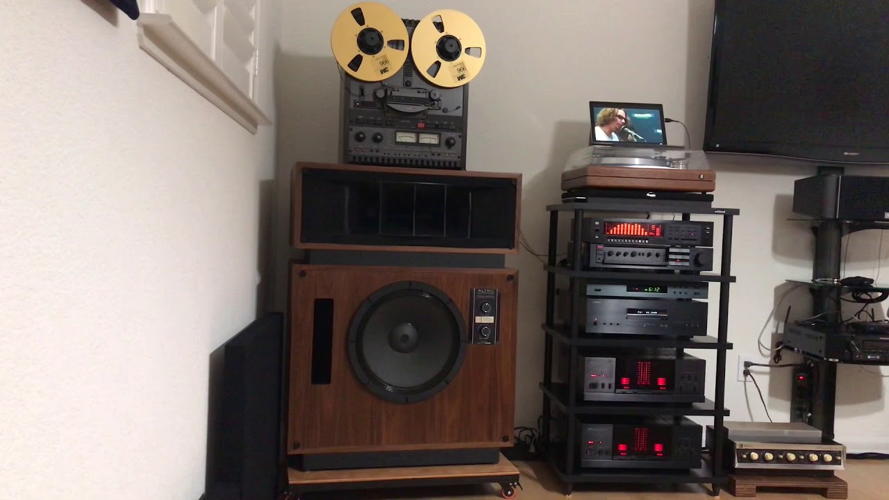 Altec model 19/ Yamaha M-85