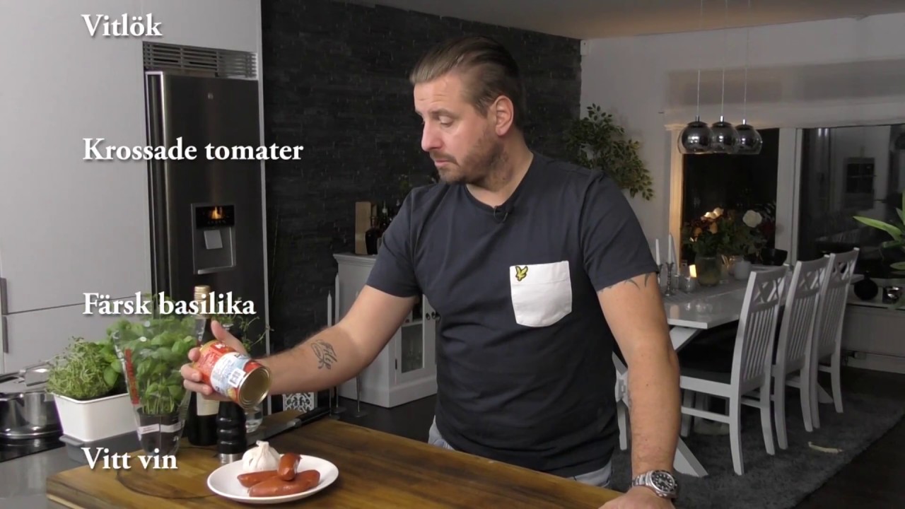 Grym tomatsås med hemmagjord pasta