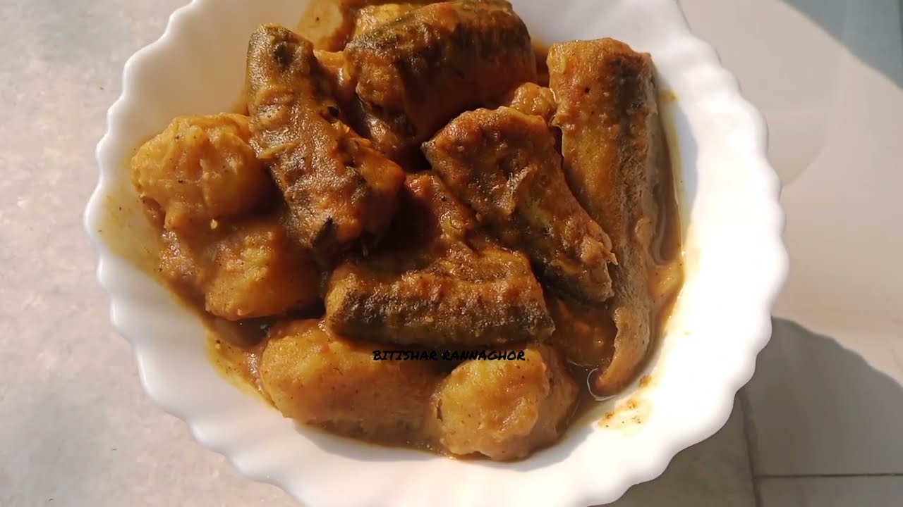 #পাকাল মাছ দিয়ে মানকচুর ঝোল #Pakal mach diye mankochur jhol 
