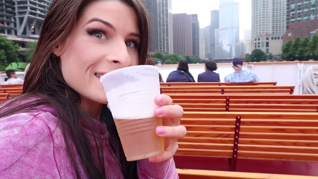 Chicago Travel VLOG 2018 | Riverwalk, Navy Pier, Deep Dish, Adler Planetarium  ❤️