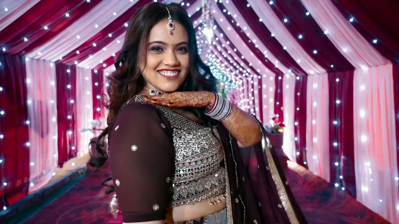 02 mehndi pooja joshi