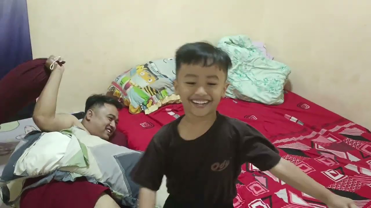 kesengan siapa nih becanda sam papah