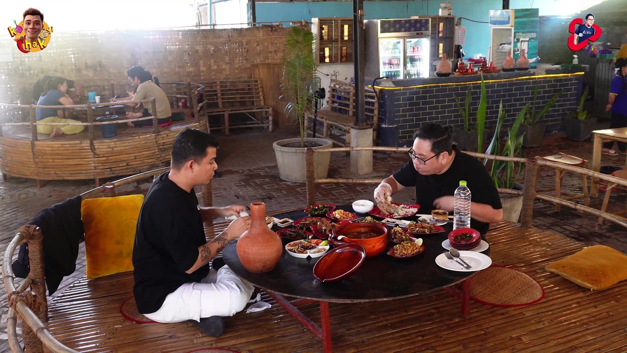 Fermented Toddy Juice with Myanmar Cuisine Nibbles - Lemme Explore 🤔