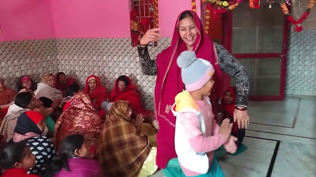 Bhajan#song #Mera ghunghat khol Gaya Kanhaiya Chhota#