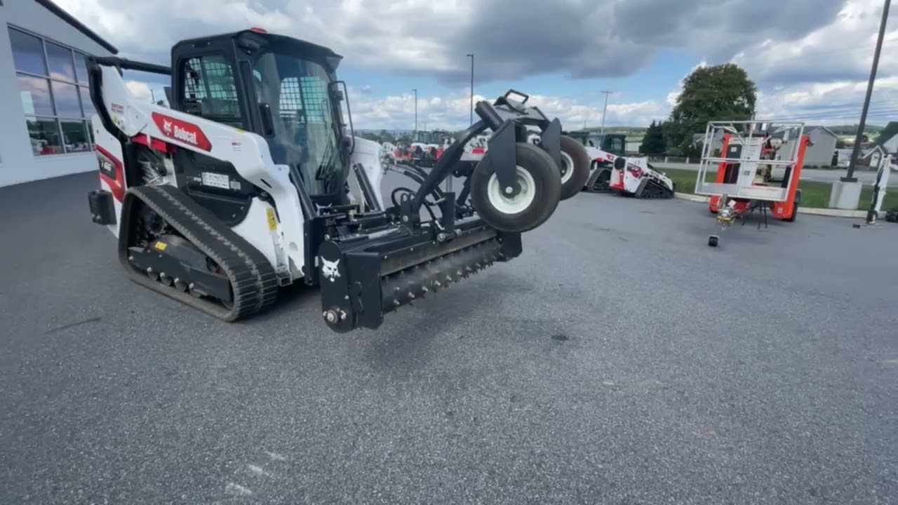 216737 - 2023 BOBCAT 72