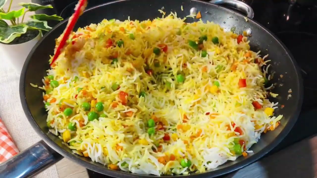 Turmeric And Garlic Fried Rice | Golden Rice Recipe | Taste Assured